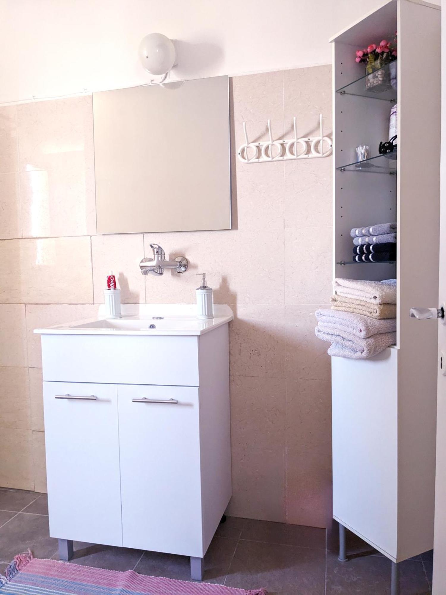 1bdrm With Panoramic View Of Sea And Mountains *